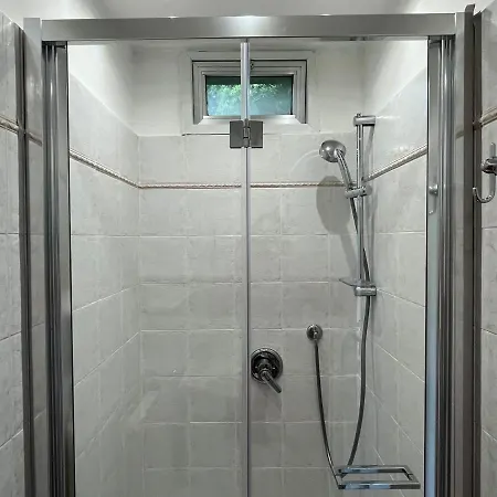 Dimora Con Piscina Hébergement de vacances Sestri Levante