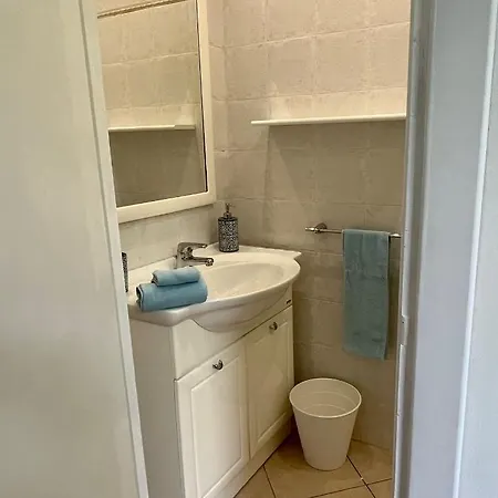Dimora Con Piscina